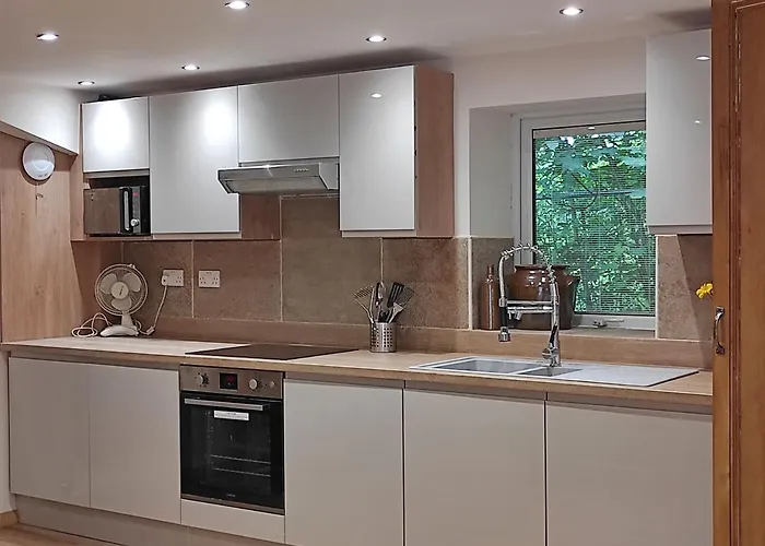 Headingley Hideaway *